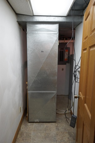 1473 Heine, FREEPORT, Illinois 61032, 3 Bedrooms Bedrooms, ,3 BathroomsBathrooms,House,For Sale,Heine,202602332