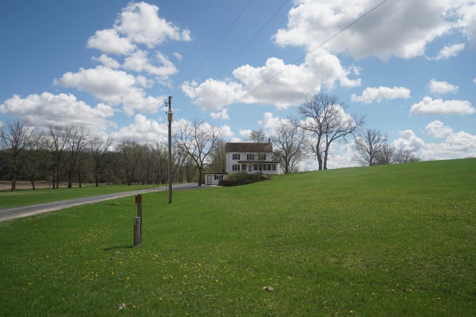 1473 Heine, FREEPORT, Illinois 61032, 3 Bedrooms Bedrooms, ,3 BathroomsBathrooms,House,For Sale,Heine,202602332