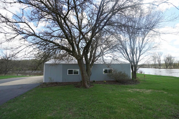 1473 Heine, FREEPORT, Illinois 61032, 3 Bedrooms Bedrooms, ,3 BathroomsBathrooms,House,For Sale,Heine,202602332