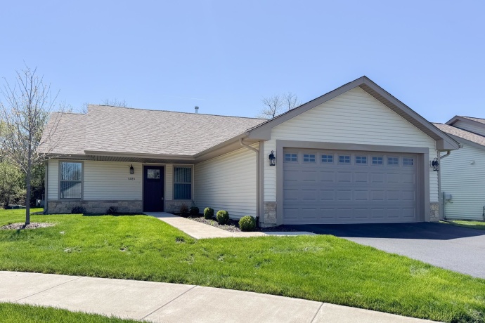5785 Jackies, LOVES PARK, Illinois 61111, 3 Bedrooms Bedrooms, ,2 BathroomsBathrooms,Condominium,For Sale,Jackies,202602336
