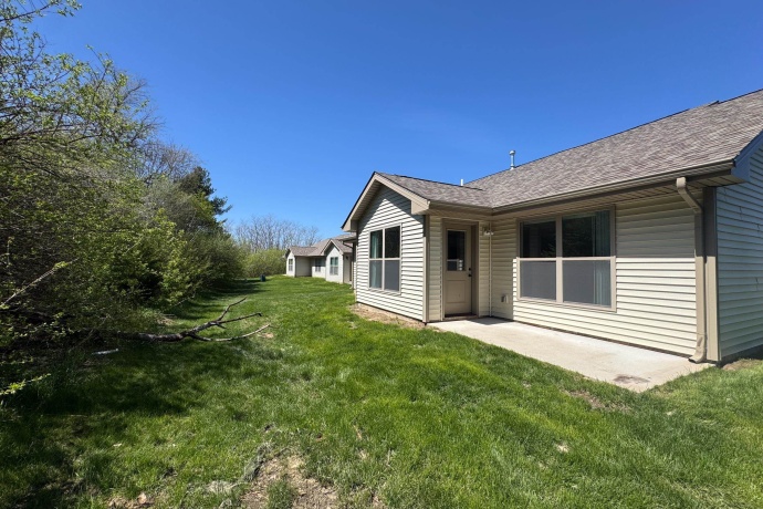 5785 Jackies, LOVES PARK, Illinois 61111, 3 Bedrooms Bedrooms, ,2 BathroomsBathrooms,Condominium,For Sale,Jackies,202602336