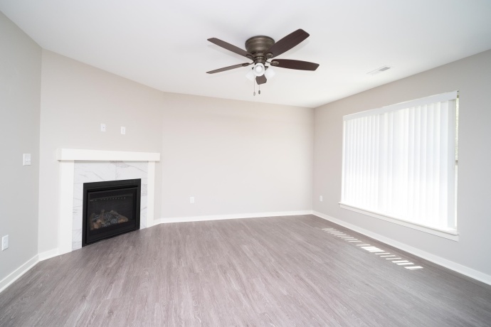 5785 Jackies, LOVES PARK, Illinois 61111, 3 Bedrooms Bedrooms, ,2 BathroomsBathrooms,Condominium,For Sale,Jackies,202602336