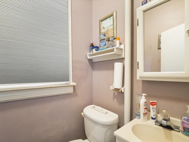 211 Adams, ROCKFORD, Illinois 61107, 3 Bedrooms Bedrooms, ,1 BathroomBathrooms,House,For Sale,Adams,202602341