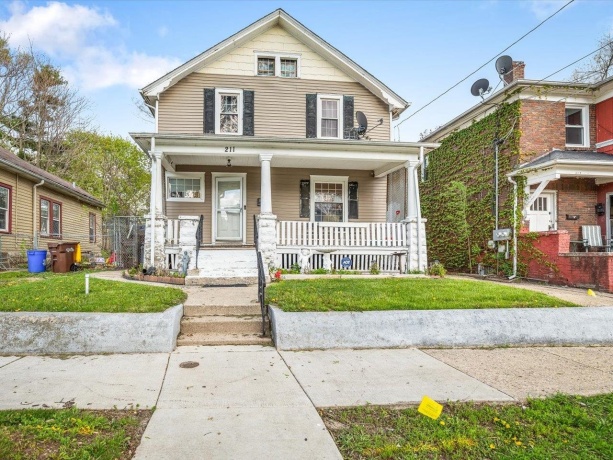211 Adams, ROCKFORD, Illinois 61107, 3 Bedrooms Bedrooms, ,1 BathroomBathrooms,House,For Sale,Adams,202602341