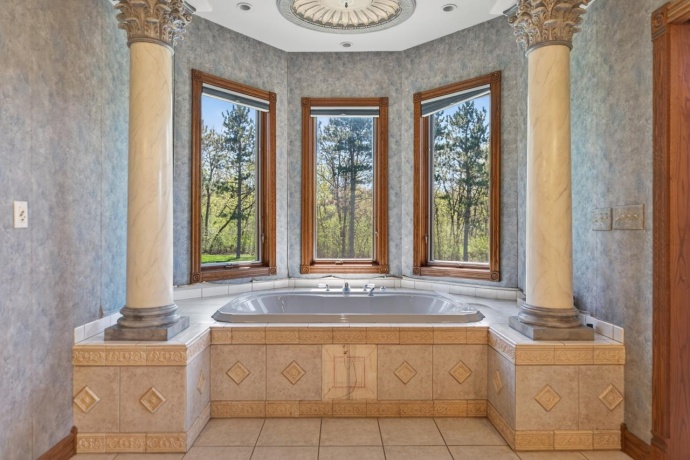 15215 WHITE SCHOOL, ROSCOE, Illinois 61073, 4 Bedrooms Bedrooms, ,4 BathroomsBathrooms,House,For Sale,WHITE SCHOOL,202602345