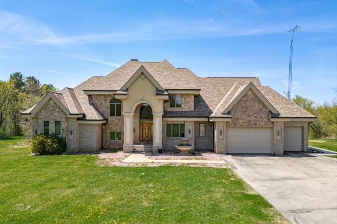 15215 WHITE SCHOOL, ROSCOE, Illinois 61073, 4 Bedrooms Bedrooms, ,4 BathroomsBathrooms,House,For Sale,WHITE SCHOOL,202602345