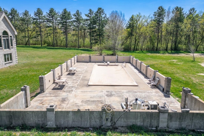 15215 WHITE SCHOOL, ROSCOE, Illinois 61073, 4 Bedrooms Bedrooms, ,4 BathroomsBathrooms,House,For Sale,WHITE SCHOOL,202602345