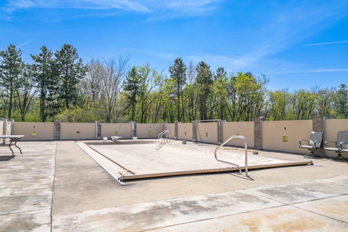 15215 WHITE SCHOOL, ROSCOE, Illinois 61073, 4 Bedrooms Bedrooms, ,4 BathroomsBathrooms,House,For Sale,WHITE SCHOOL,202602345