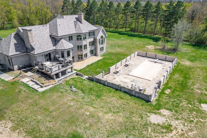 15215 WHITE SCHOOL, ROSCOE, Illinois 61073, 4 Bedrooms Bedrooms, ,4 BathroomsBathrooms,House,For Sale,WHITE SCHOOL,202602345