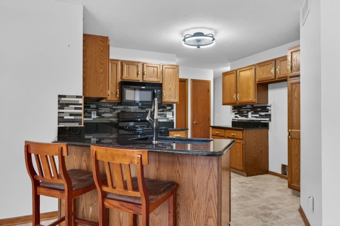 4201 TUMBLEWEED, LOVES PARK, Illinois 61111, 2 Bedrooms Bedrooms, ,2 BathroomsBathrooms,Condominium,For Sale,TUMBLEWEED,202602349