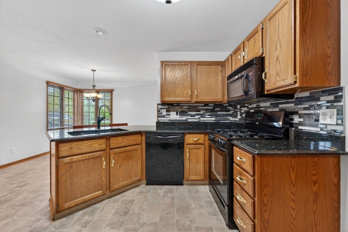 4201 TUMBLEWEED, LOVES PARK, Illinois 61111, 2 Bedrooms Bedrooms, ,2 BathroomsBathrooms,Condominium,For Sale,TUMBLEWEED,202602349