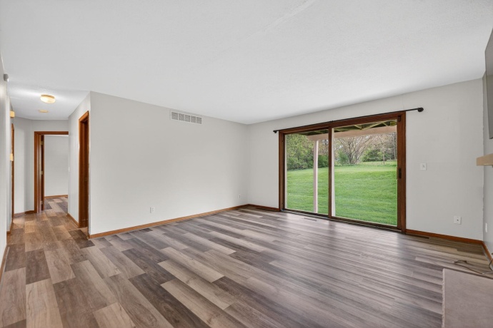 4201 TUMBLEWEED, LOVES PARK, Illinois 61111, 2 Bedrooms Bedrooms, ,2 BathroomsBathrooms,Condominium,For Sale,TUMBLEWEED,202602349