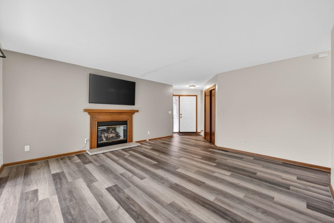 4201 TUMBLEWEED, LOVES PARK, Illinois 61111, 2 Bedrooms Bedrooms, ,2 BathroomsBathrooms,Condominium,For Sale,TUMBLEWEED,202602349