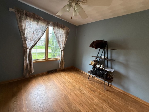 6518 Broadcast Pkwy, LOVES PARK, Illinois 61111, 3 Bedrooms Bedrooms, ,2 BathroomsBathrooms,House,For Sale,Broadcast Pkwy,202602351