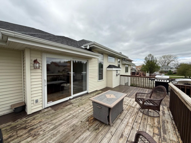 6518 Broadcast Pkwy, LOVES PARK, Illinois 61111, 3 Bedrooms Bedrooms, ,2 BathroomsBathrooms,House,For Sale,Broadcast Pkwy,202602351