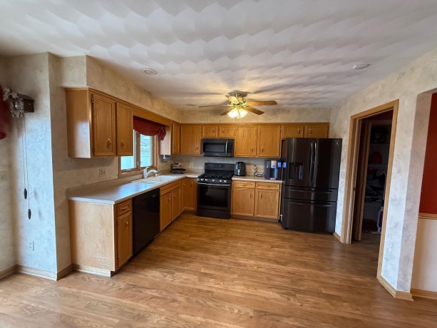 6518 Broadcast Pkwy, LOVES PARK, Illinois 61111, 3 Bedrooms Bedrooms, ,2 BathroomsBathrooms,House,For Sale,Broadcast Pkwy,202602351