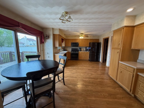 6518 Broadcast Pkwy, LOVES PARK, Illinois 61111, 3 Bedrooms Bedrooms, ,2 BathroomsBathrooms,House,For Sale,Broadcast Pkwy,202602351