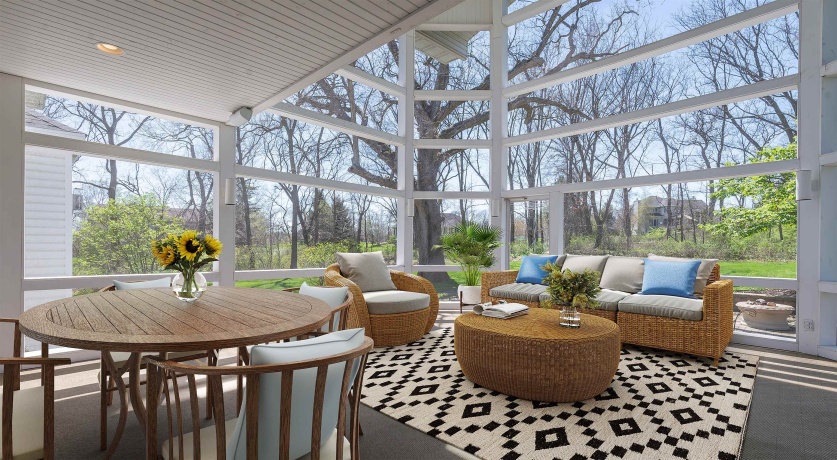 1687 Barberry, FREEPORT, Illinois 61032, 5 Bedrooms Bedrooms, ,4 BathroomsBathrooms,House,For Sale,Barberry,202602352