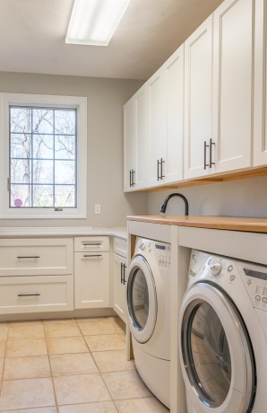 1687 Barberry, FREEPORT, Illinois 61032, 5 Bedrooms Bedrooms, ,4 BathroomsBathrooms,House,For Sale,Barberry,202602352