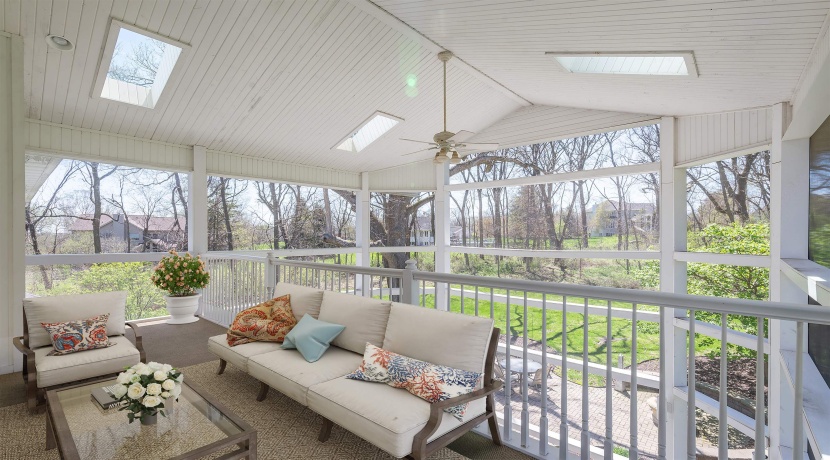 1687 Barberry, FREEPORT, Illinois 61032, 5 Bedrooms Bedrooms, ,4 BathroomsBathrooms,House,For Sale,Barberry,202602352