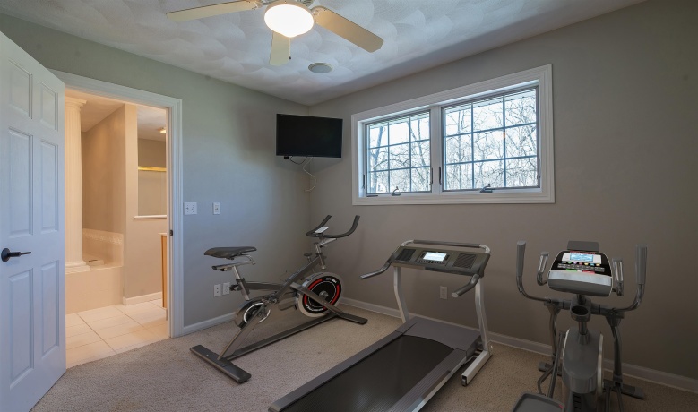 1687 Barberry, FREEPORT, Illinois 61032, 5 Bedrooms Bedrooms, ,4 BathroomsBathrooms,House,For Sale,Barberry,202602352