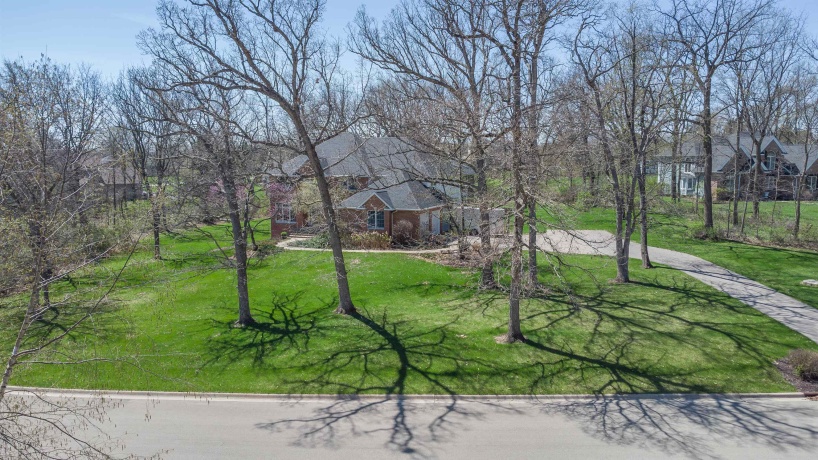 1687 Barberry, FREEPORT, Illinois 61032, 5 Bedrooms Bedrooms, ,4 BathroomsBathrooms,House,For Sale,Barberry,202602352