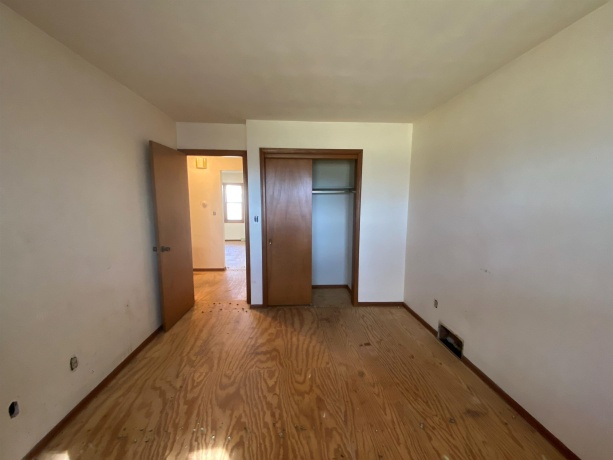 2221 Denver, ROCKFORD, Illinois 61108, ,2 Units,For Sale,Denver,202601555