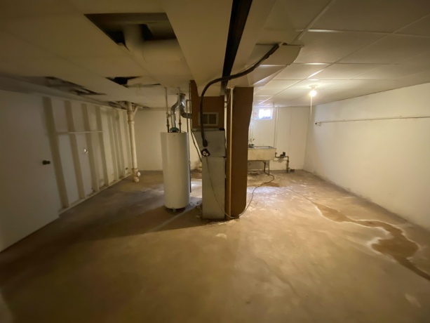 2221 Denver, ROCKFORD, Illinois 61108, ,2 Units,For Sale,Denver,202601555