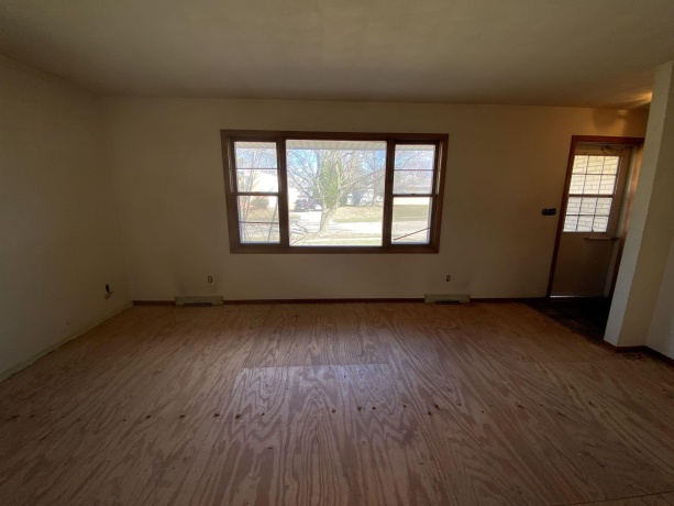 2221 Denver, ROCKFORD, Illinois 61108, ,2 Units,For Sale,Denver,202601555