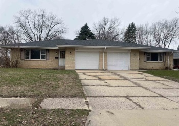 2221 Denver, ROCKFORD, Illinois 61108, ,2 Units,For Sale,Denver,202601555