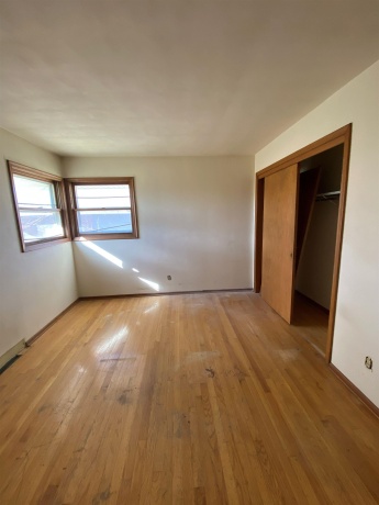 2221 Denver, ROCKFORD, Illinois 61108, ,2 Units,For Sale,Denver,202601555