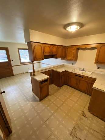 2221 Denver, ROCKFORD, Illinois 61108, ,2 Units,For Sale,Denver,202601555