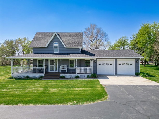 34007 Pearl, KIRKLAND, Illinois 60146, 3 Bedrooms Bedrooms, ,2 BathroomsBathrooms,House,For Sale,Pearl,202602353