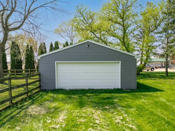 34007 Pearl, KIRKLAND, Illinois 60146, 3 Bedrooms Bedrooms, ,2 BathroomsBathrooms,House,For Sale,Pearl,202602353