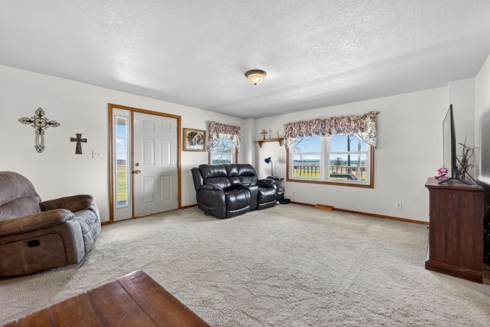 34007 Pearl, KIRKLAND, Illinois 60146, 3 Bedrooms Bedrooms, ,2 BathroomsBathrooms,House,For Sale,Pearl,202602353