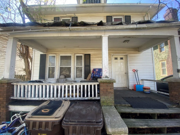 1216 Rotzler, FREEPORT, Illinois 61032, 4 Bedrooms Bedrooms, ,1 BathroomBathrooms,House,For Sale,Rotzler,202602354