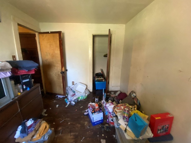 1216 Rotzler, FREEPORT, Illinois 61032, 4 Bedrooms Bedrooms, ,1 BathroomBathrooms,House,For Sale,Rotzler,202602354