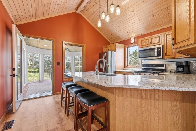 21/23 Cedar Rim, GALENA, Illinois 61036, 3 Bedrooms Bedrooms, ,2 BathroomsBathrooms,House,For Sale,Cedar Rim,202602356