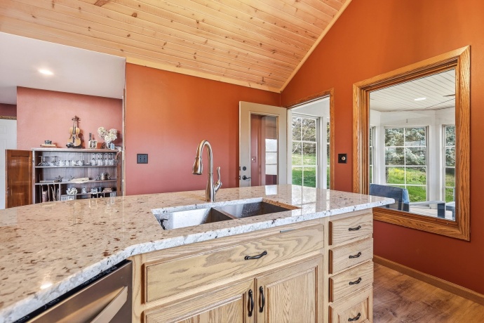 21/23 Cedar Rim, GALENA, Illinois 61036, 3 Bedrooms Bedrooms, ,2 BathroomsBathrooms,House,For Sale,Cedar Rim,202602356