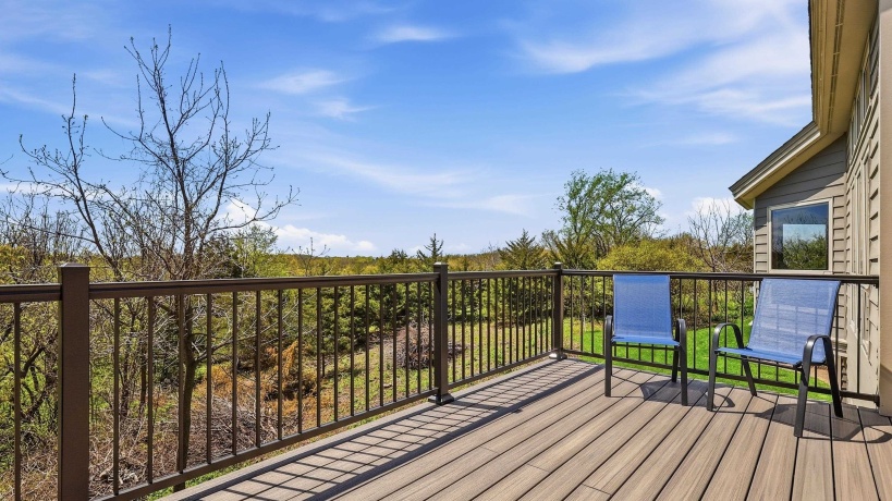 21/23 Cedar Rim, GALENA, Illinois 61036, 3 Bedrooms Bedrooms, ,2 BathroomsBathrooms,House,For Sale,Cedar Rim,202602356