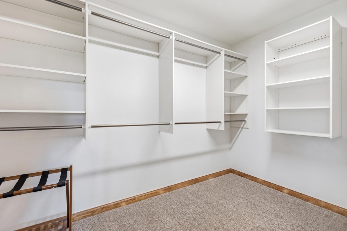 21/23 Cedar Rim, GALENA, Illinois 61036, 3 Bedrooms Bedrooms, ,2 BathroomsBathrooms,House,For Sale,Cedar Rim,202602356