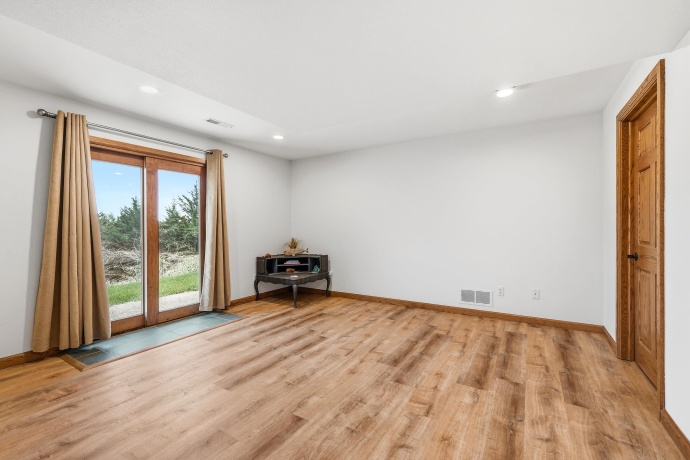 21/23 Cedar Rim, GALENA, Illinois 61036, 3 Bedrooms Bedrooms, ,2 BathroomsBathrooms,House,For Sale,Cedar Rim,202602356