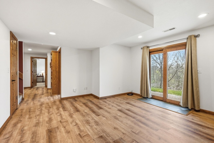 21/23 Cedar Rim, GALENA, Illinois 61036, 3 Bedrooms Bedrooms, ,2 BathroomsBathrooms,House,For Sale,Cedar Rim,202602356