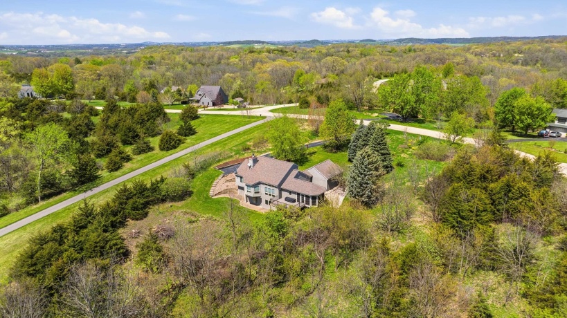 21/23 Cedar Rim, GALENA, Illinois 61036, 3 Bedrooms Bedrooms, ,2 BathroomsBathrooms,House,For Sale,Cedar Rim,202602356