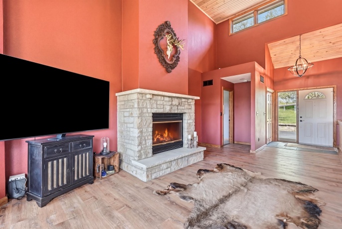 21/23 Cedar Rim, GALENA, Illinois 61036, 3 Bedrooms Bedrooms, ,2 BathroomsBathrooms,House,For Sale,Cedar Rim,202602356