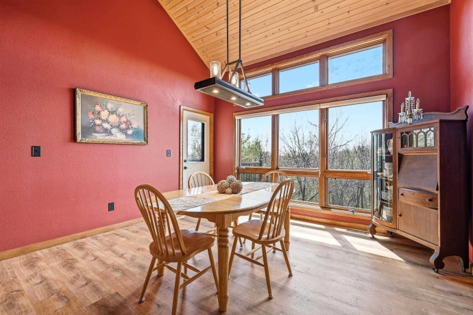 21/23 Cedar Rim, GALENA, Illinois 61036, 3 Bedrooms Bedrooms, ,2 BathroomsBathrooms,House,For Sale,Cedar Rim,202602356