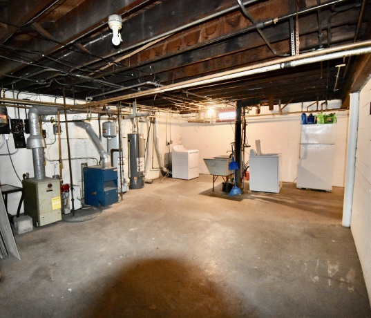 216 Carlton, ROCKFORD, Illinois 61103, ,2 Units,For Sale,Carlton,202602355