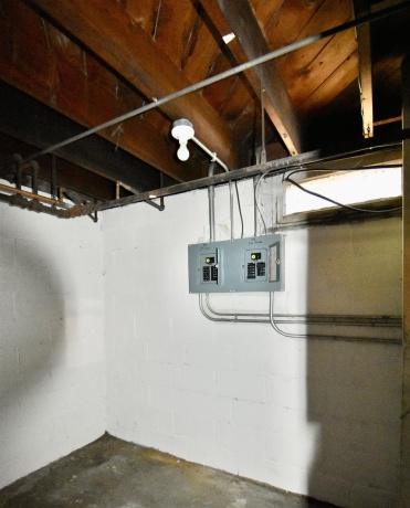 216 Carlton, ROCKFORD, Illinois 61103, ,2 Units,For Sale,Carlton,202602355