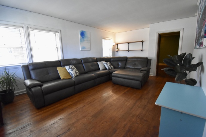 216 Carlton, ROCKFORD, Illinois 61103, ,2 Units,For Sale,Carlton,202602355