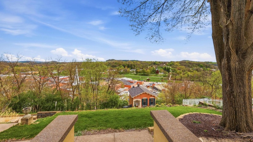 207 Prospect, GALENA, Illinois 61036, 3 Bedrooms Bedrooms, ,2 BathroomsBathrooms,House,For Sale,Prospect,202602357